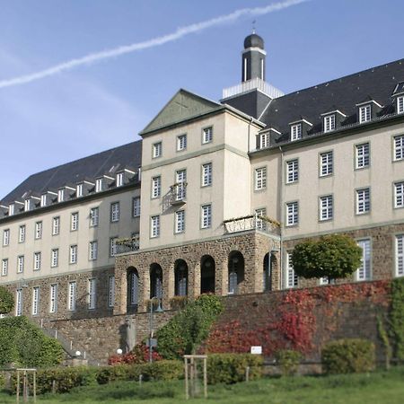 Отель Kardinal Schulte Haus Бергиш-Гладбах Экстерьер фото